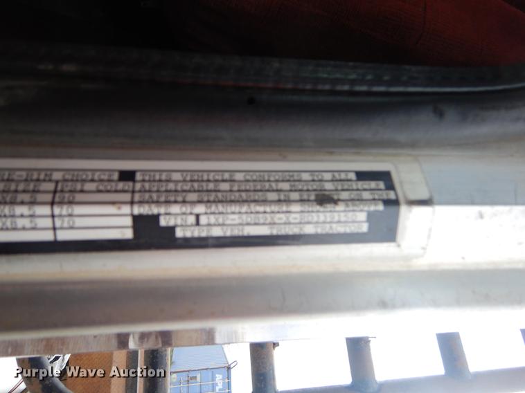 image for item EZ9803 1994 Peterbilt 379 semi truck