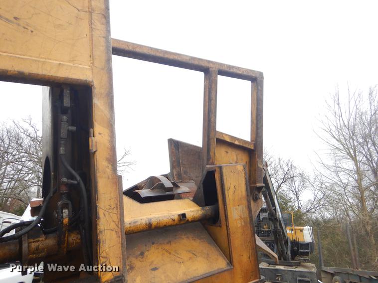 image for item EZ9805 Timber King TK560DS log loader