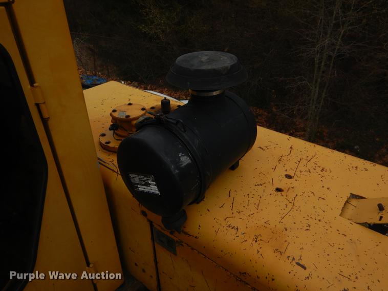 image for item EZ9805 Timber King TK560DS log loader