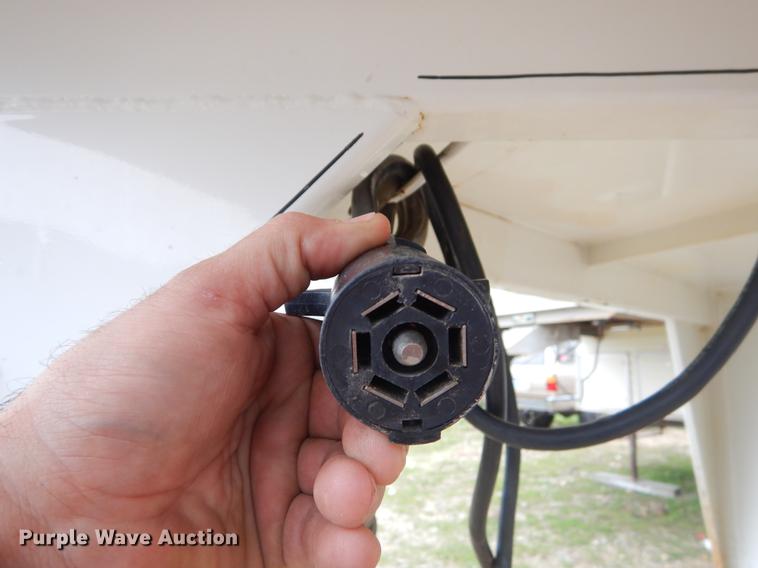 image for item EZ9807 2006 Cm Trailers livestock trailer