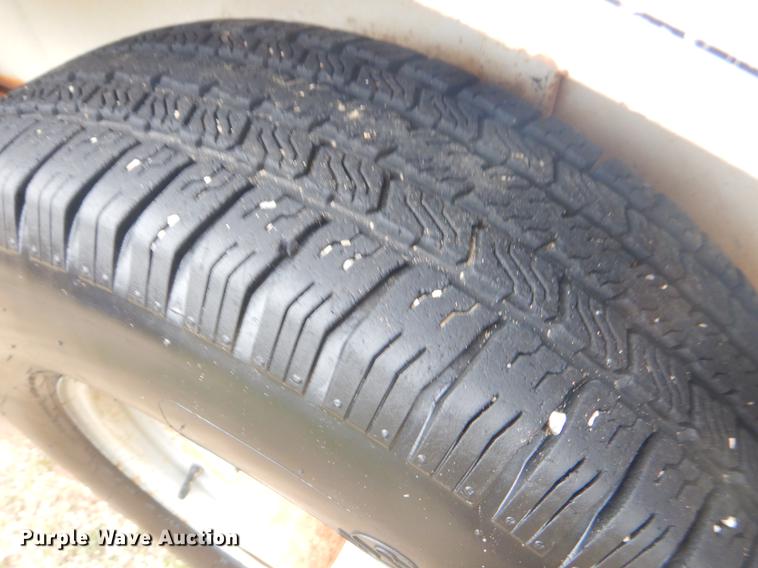 image for item EZ9807 2006 Cm Trailers livestock trailer