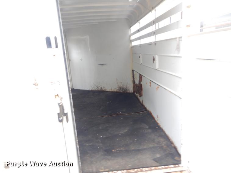 image for item EZ9807 2006 Cm Trailers livestock trailer