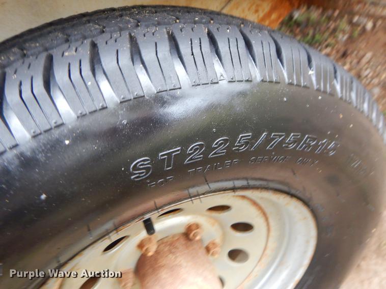 image for item EZ9807 2006 Cm Trailers livestock trailer