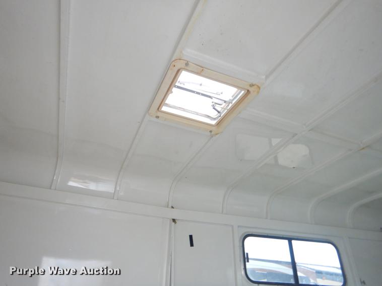 image for item EZ9807 2006 Cm Trailers livestock trailer