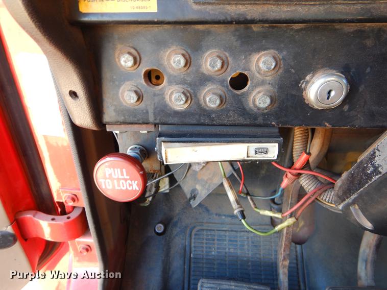 image for item EZ9812 1982 International S1900 fire truck