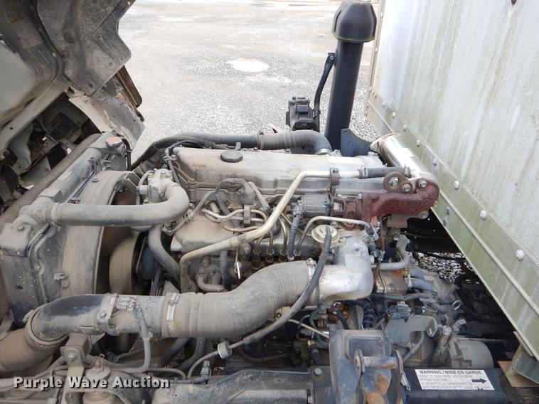 image for item EZ9814 2005 GMC W4500 box truck