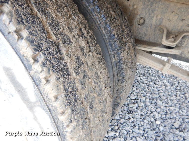 image for item EZ9814 2005 GMC W4500 box truck