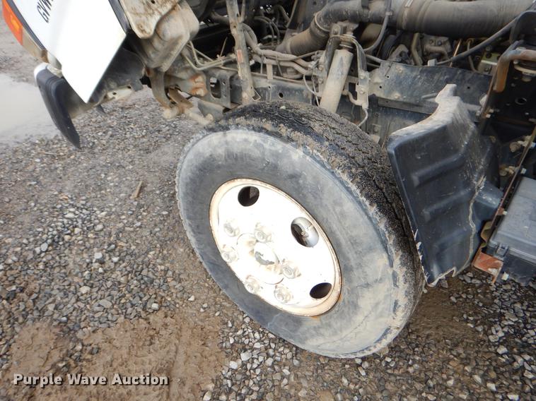 image for item EZ9814 2005 GMC W4500 box truck