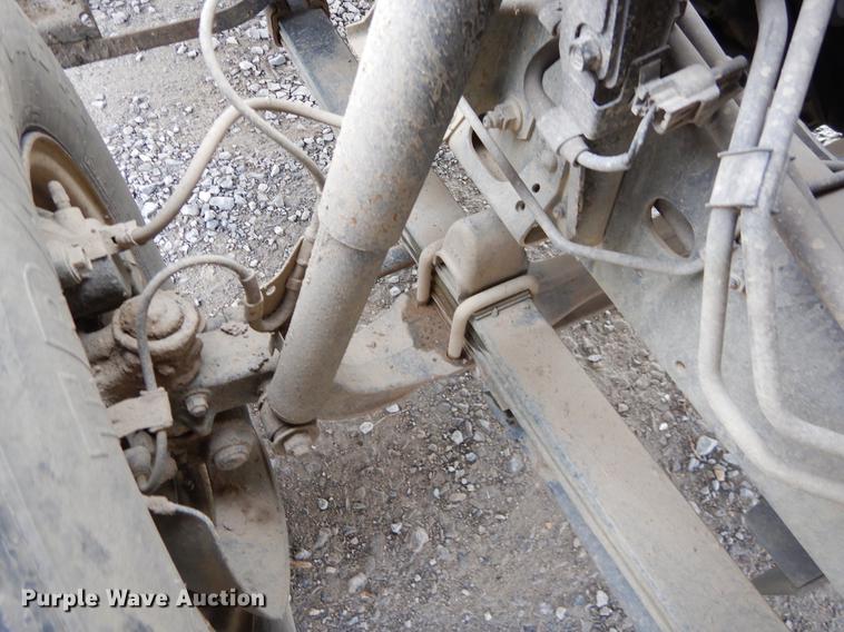 image for item EZ9814 2005 GMC W4500 box truck