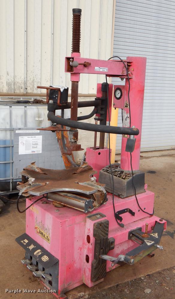 image for item EZ9818 Tire and balance machines