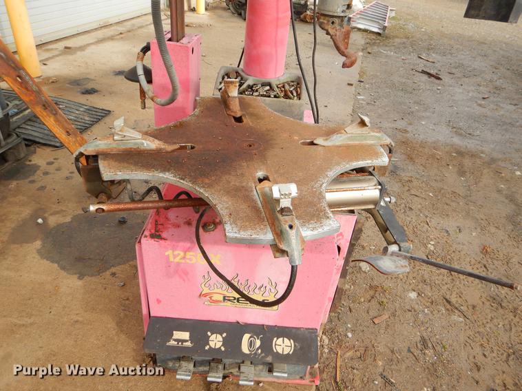 image for item EZ9818 Tire and balance machines