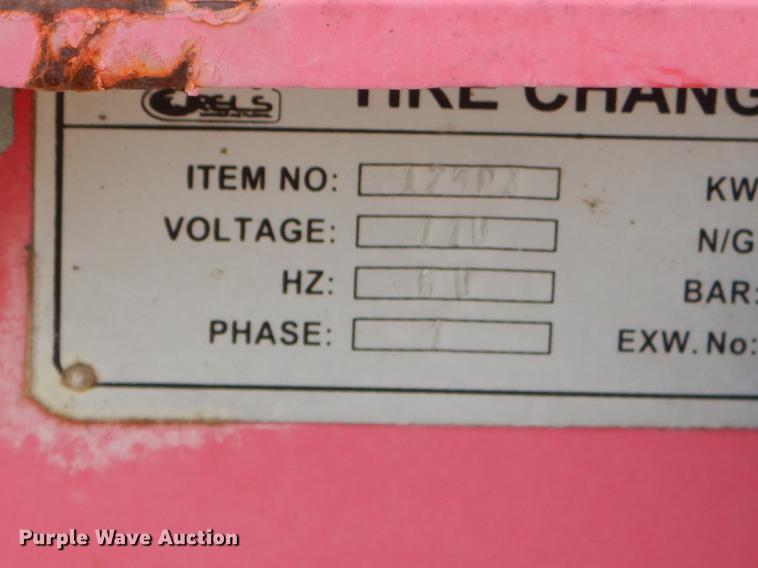 image for item EZ9818 Tire and balance machines