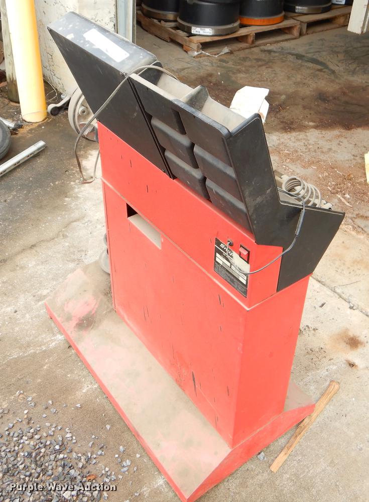 image for item EZ9818 Tire and balance machines