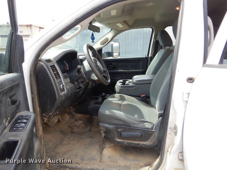 image for item EZ9823 2013 Dodge Ram 5500 Crew Cab utility truck