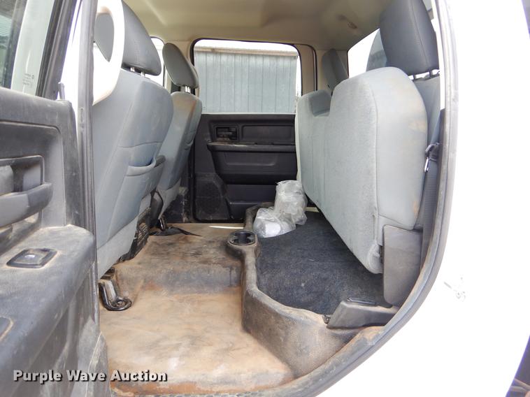 image for item EZ9823 2013 Dodge Ram 5500 Crew Cab utility truck