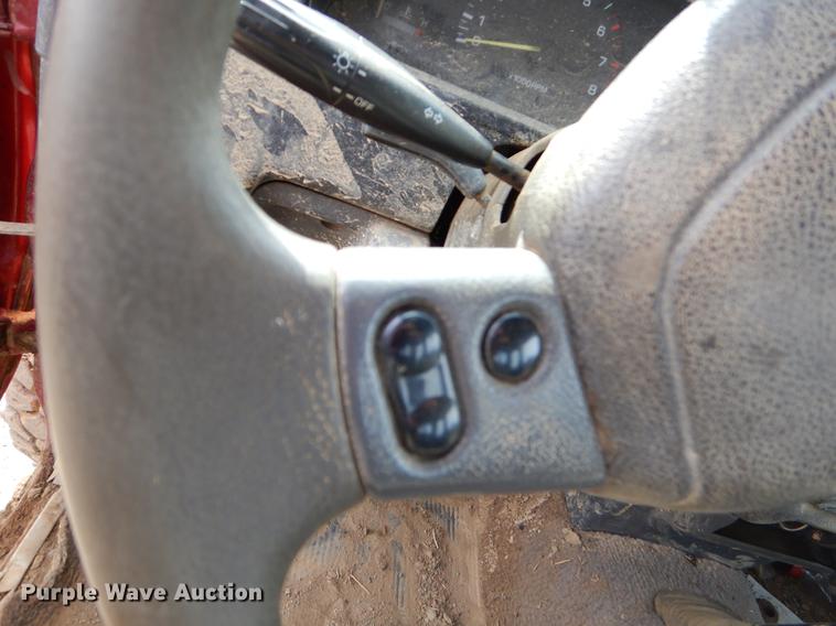 image for item EZ9828 1994 Toyota Tacoma XtraCab flatbed pickup truck