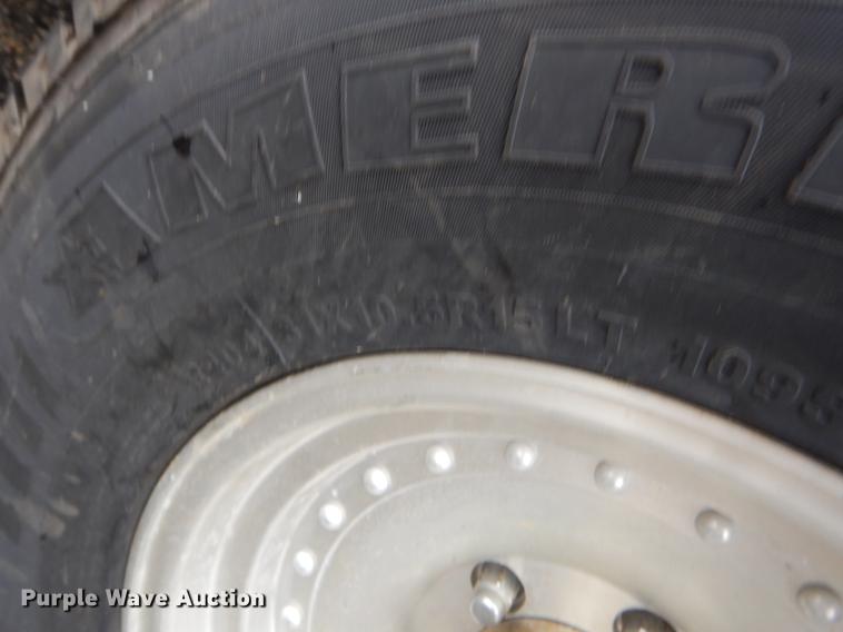 image for item EZ9833 1995 Nissan Pathfinder SUV