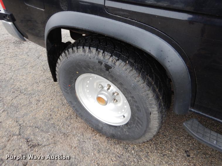 image for item EZ9833 1995 Nissan Pathfinder SUV