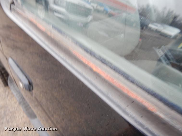 image for item EZ9833 1995 Nissan Pathfinder SUV