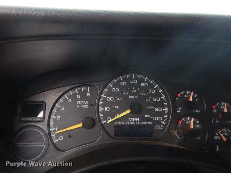 image for item EZ9834 2001 Chevrolet Silverado 1500 Ext. Cab pickup truck