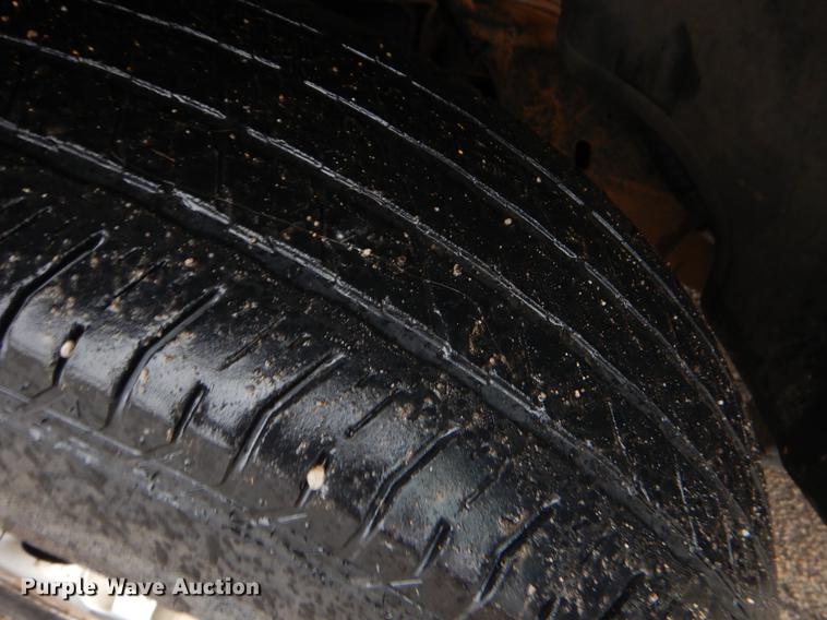 image for item EZ9834 2001 Chevrolet Silverado 1500 Ext. Cab pickup truck