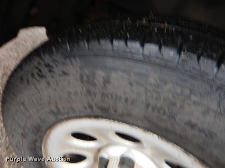 image for item EZ9834 2001 Chevrolet Silverado 1500 Ext. Cab pickup truck