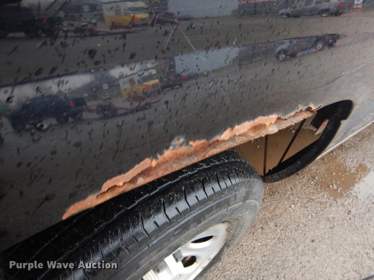 image for item EZ9834 2001 Chevrolet Silverado 1500 Ext. Cab pickup truck