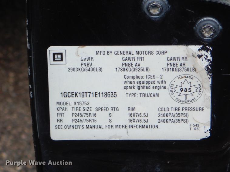 image for item EZ9834 2001 Chevrolet Silverado 1500 Ext. Cab pickup truck