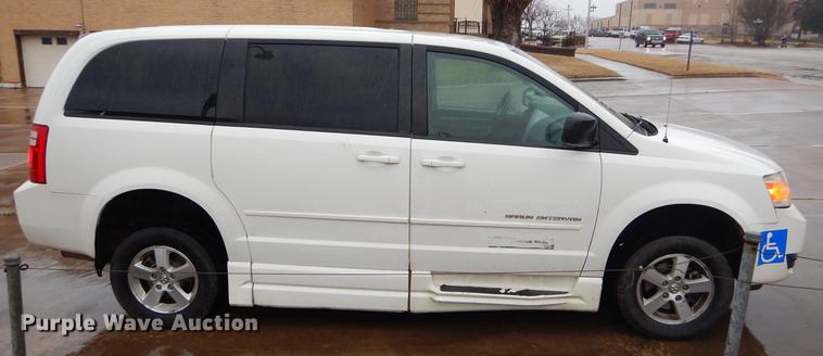 image for item EZ9836 2010 Dodge Grand Caravan SE handicap accessible van