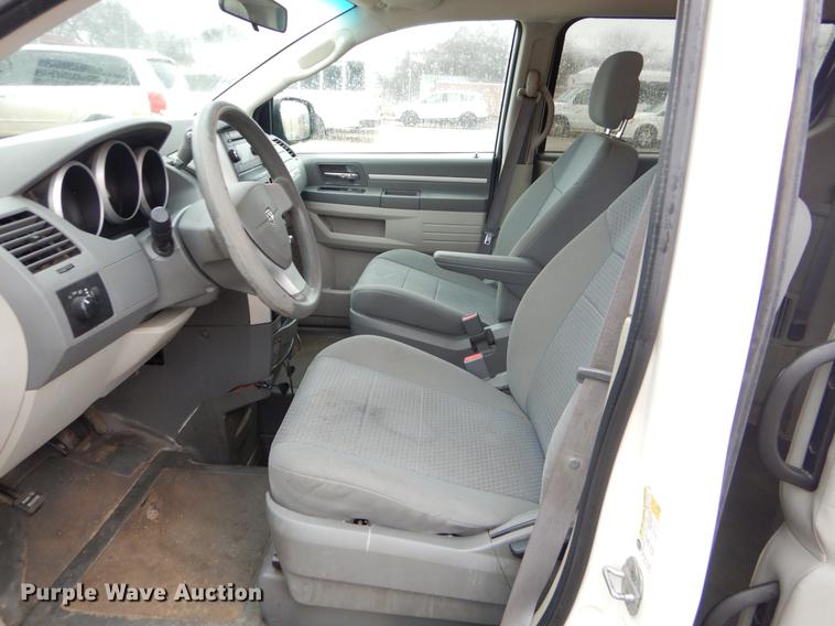 image for item EZ9836 2010 Dodge Grand Caravan SE handicap accessible van