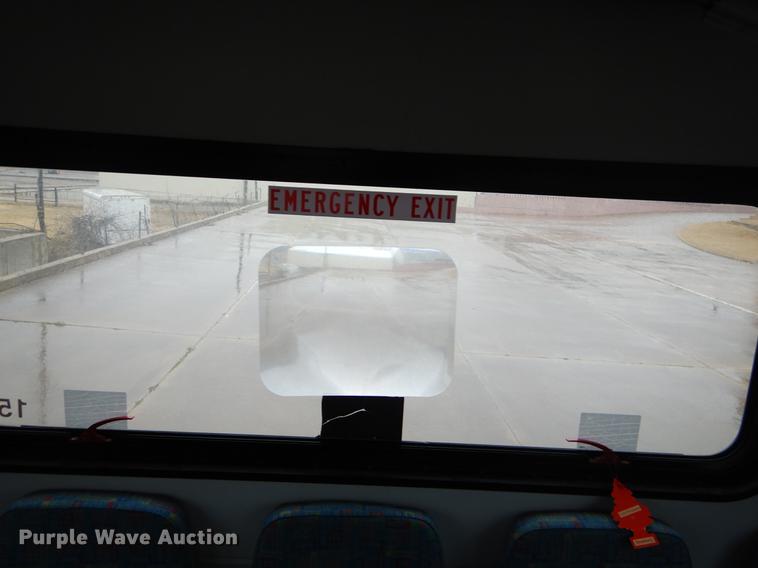 image for item EZ9837 2009 Ford Econoline E450 shuttle bus