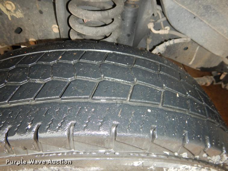 image for item EZ9837 2009 Ford Econoline E450 shuttle bus