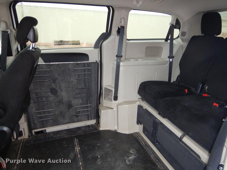 image for item EZ9838 2011 Dodge Grand Caravan Express handicap accessible van