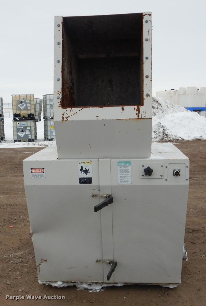 image for item FA9268 2008 Cumberland 1620X granulator