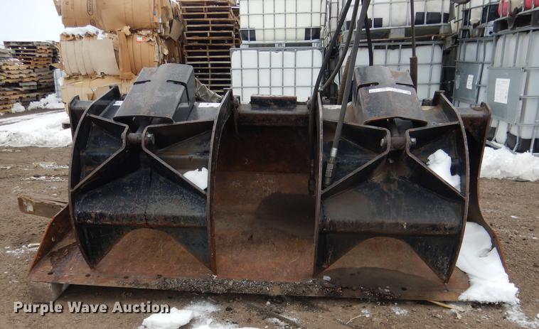 image for item FA9269 Skid steer grapple bucket