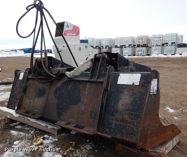 image for item FA9269 Skid steer grapple bucket