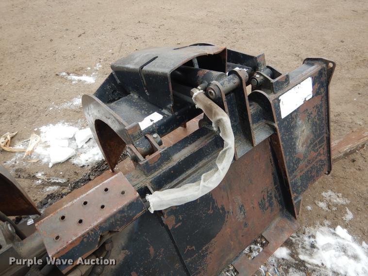 image for item FA9269 Skid steer grapple bucket