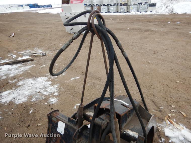 image for item FA9269 Skid steer grapple bucket