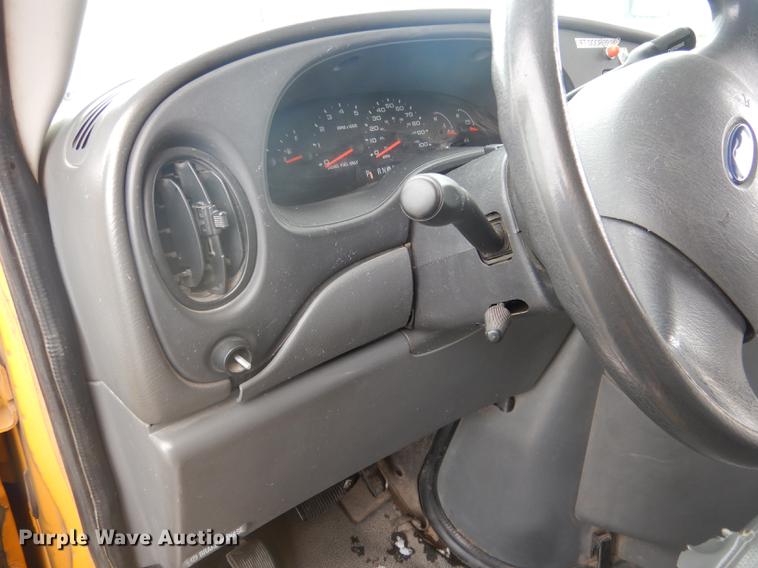image for item FA9270 2004 Ford E450 school bus