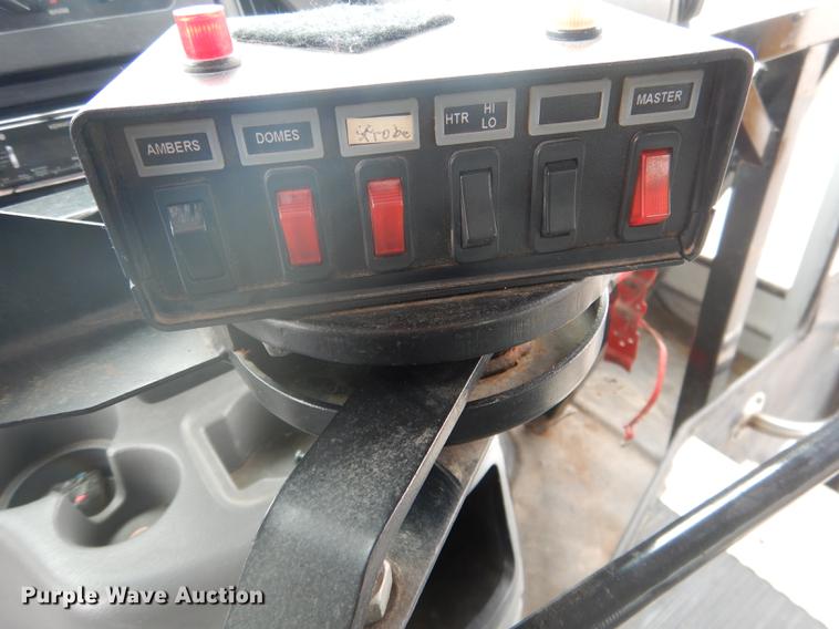 image for item FA9270 2004 Ford E450 school bus