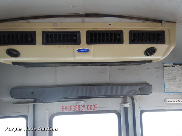 image for item FA9270 2004 Ford E450 school bus