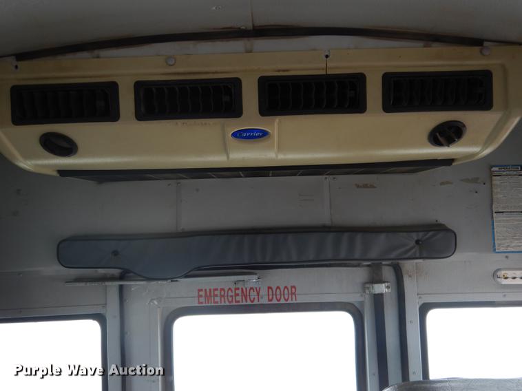 image for item FA9270 2004 Ford E450 school bus