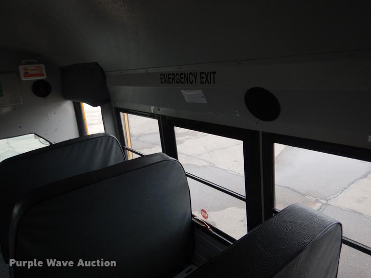 image for item FA9270 2004 Ford E450 school bus
