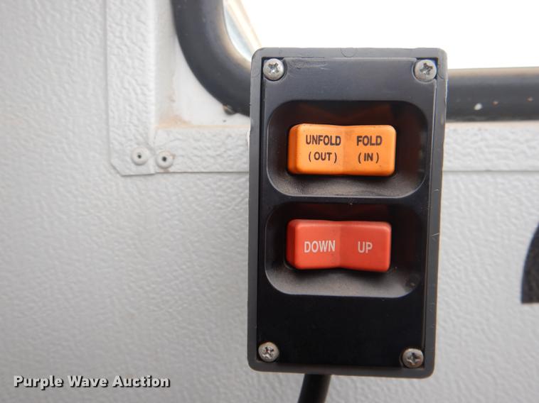 image for item FA9270 2004 Ford E450 school bus