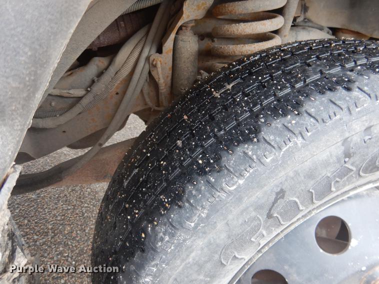 image for item FA9270 2004 Ford E450 school bus