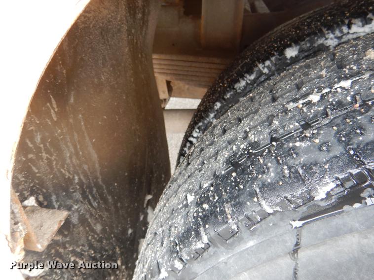 image for item FA9270 2004 Ford E450 school bus