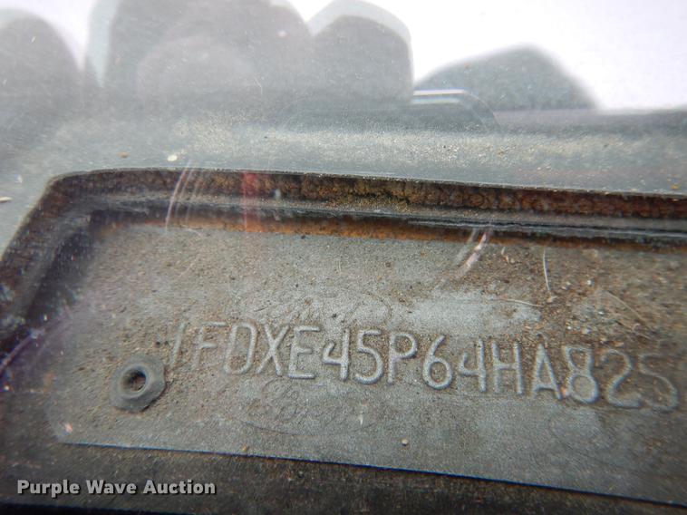 image for item FA9270 2004 Ford E450 school bus