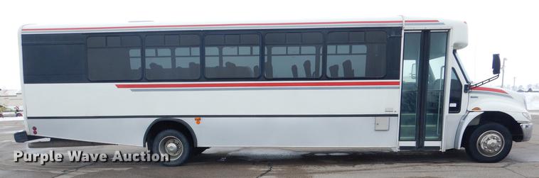 image for item FA9271 2008 International Champion shuttle bus