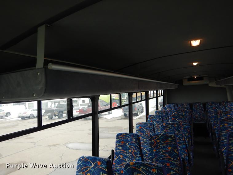 image for item FA9271 2008 International Champion shuttle bus