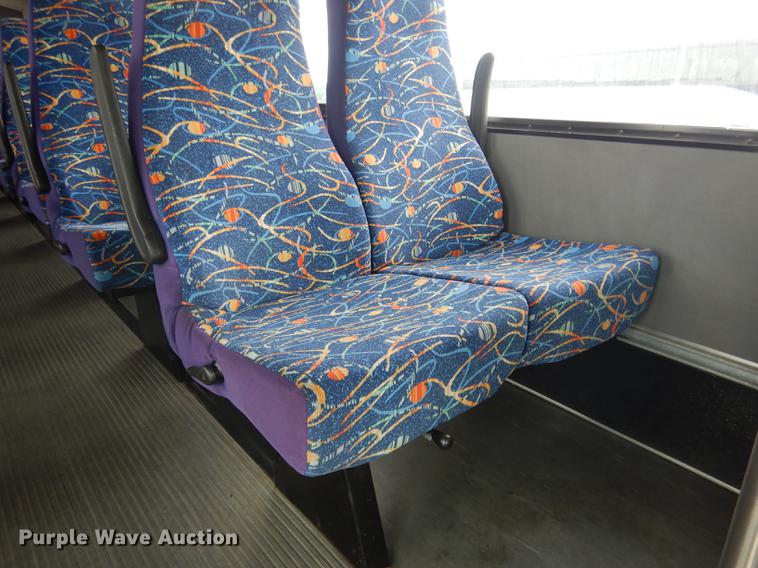 image for item FA9271 2008 International Champion shuttle bus